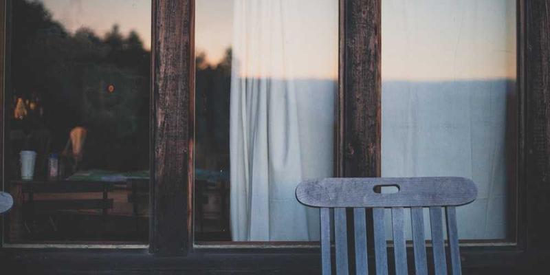 智聪168智能家居适老化改造指南：用传感器与可穿戴设备构建专业级跌倒预警系统