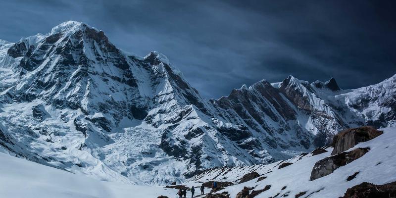 智聪168智能硬件深度评测：如何通过可穿戴设备实现跌倒监测与健康数据联动